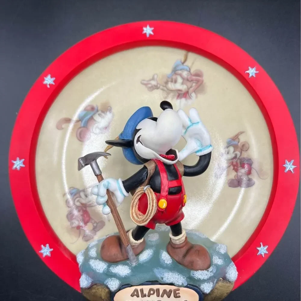 Classic Disney Alpine Mickey 3D Plate Figure Climber